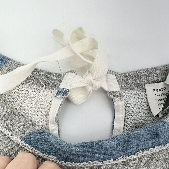 Saturday Sunday Anthropologie Gray Blue Polka Dot Tie Back Sweater Top Size S - Picture 3 of 6